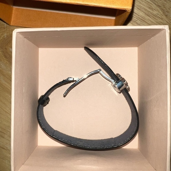 Louis Vuitton black adjustable monogram bracelet. - Picture 5 of 8